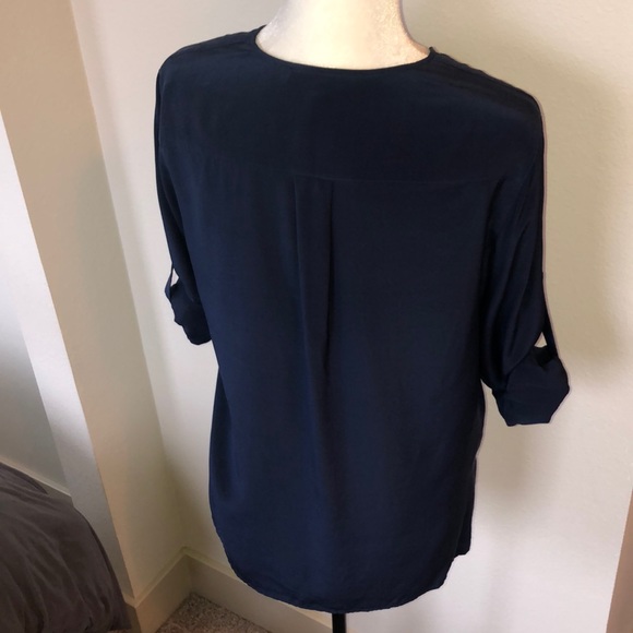 NWOT BCBG Luelle Navy Silk Tunic w/Pockets - Picture 7 of 8